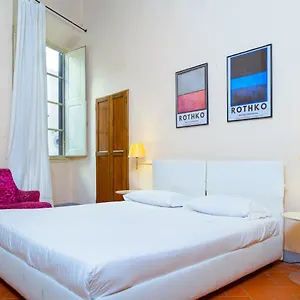 Apartment Elegant Near Piazza Della Signoria, Florence